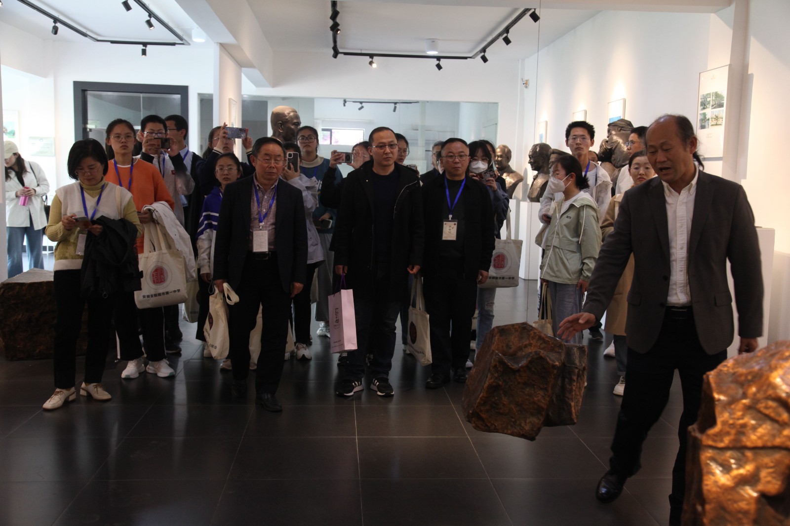 IMG_2931_看图王.jpg IMG_2931_看图王.jpg