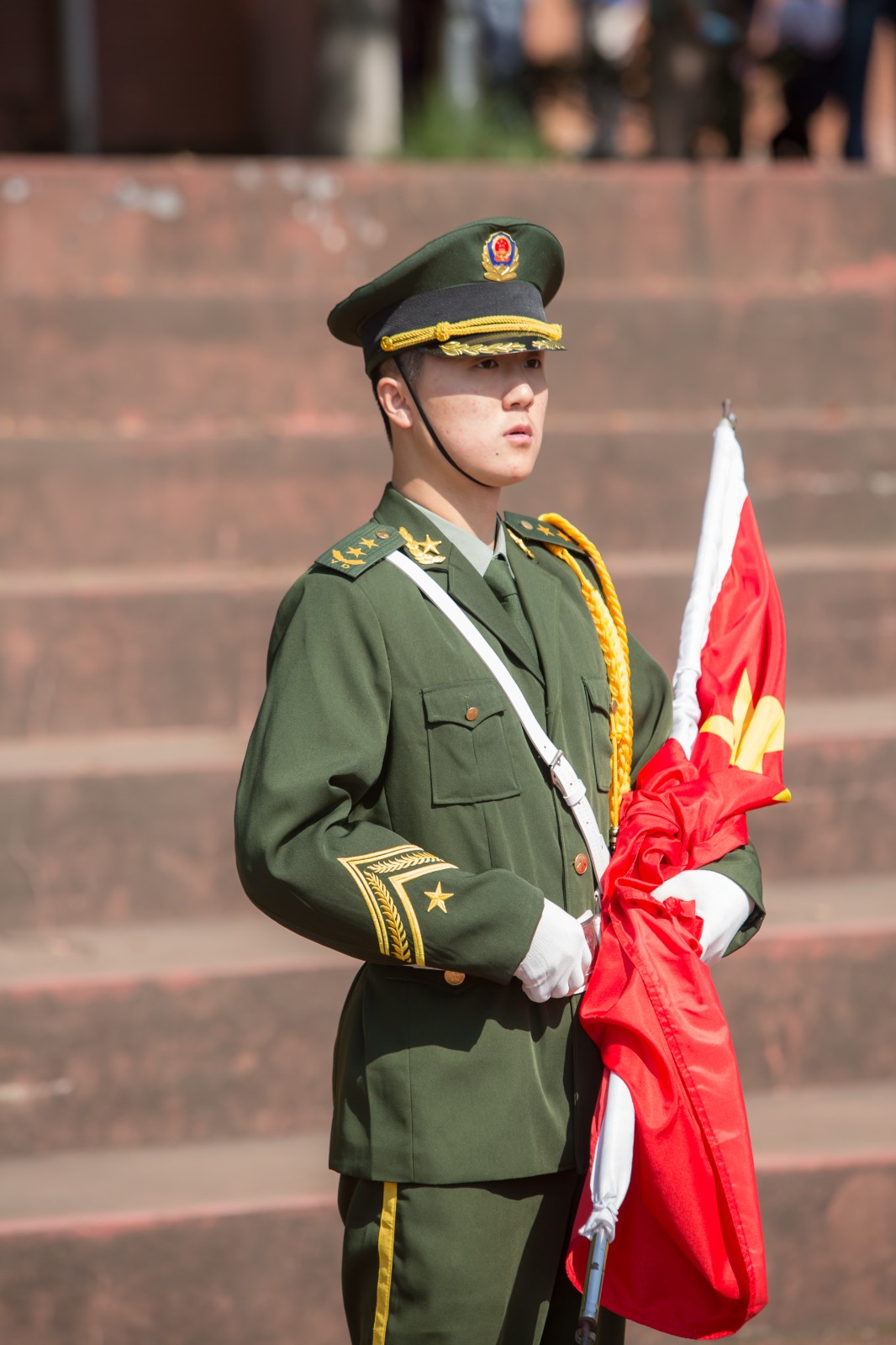 青春在国旗下闪光——走进2019级铜陵一中国旗护卫队