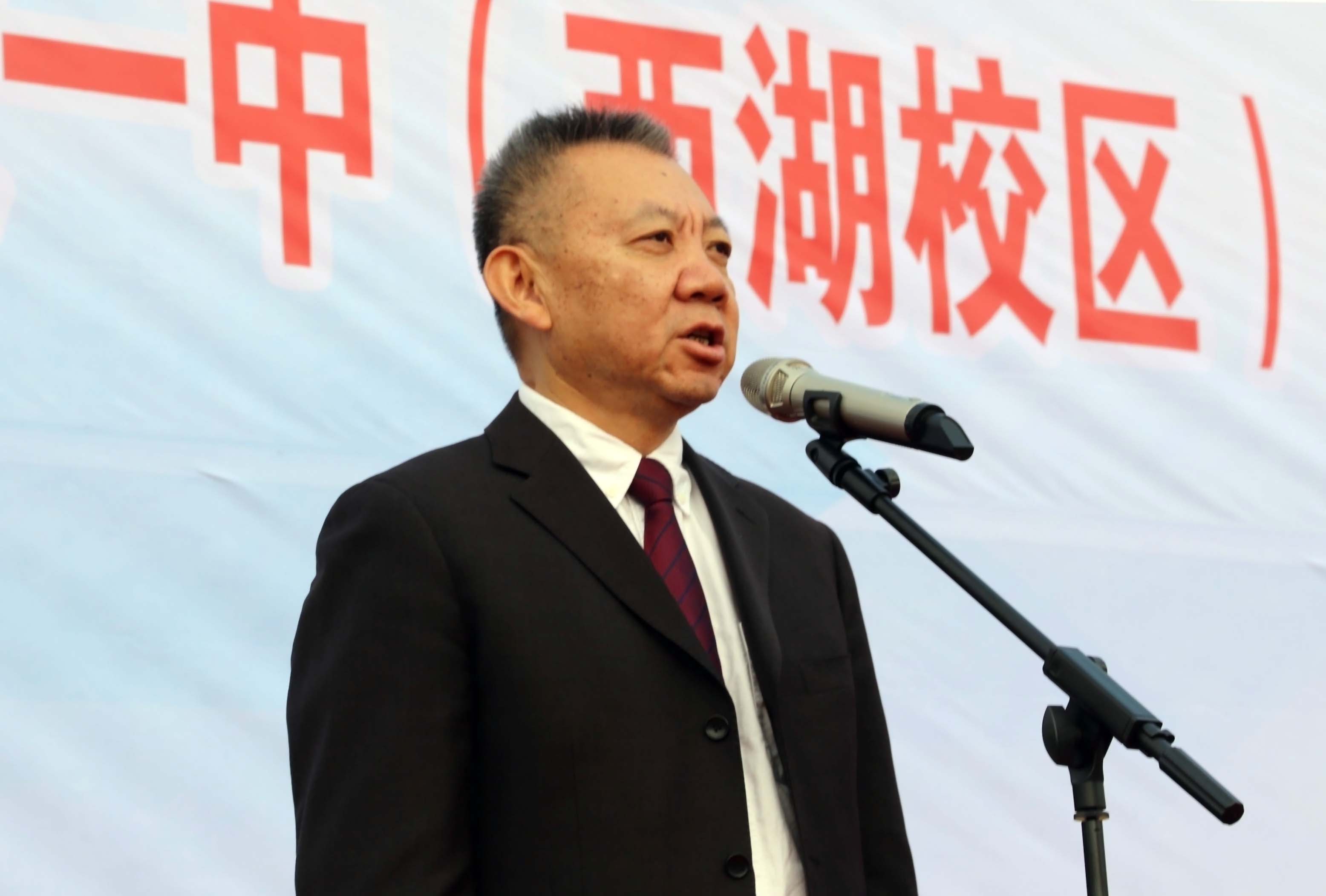 【图集】发扬抗疫精神 展我青春风采 - 铜陵市第一中学欢迎您的光临!