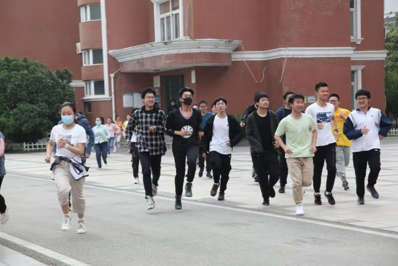 微信图片_20210525203123.jpg 微信图片_20210525203123.jpg