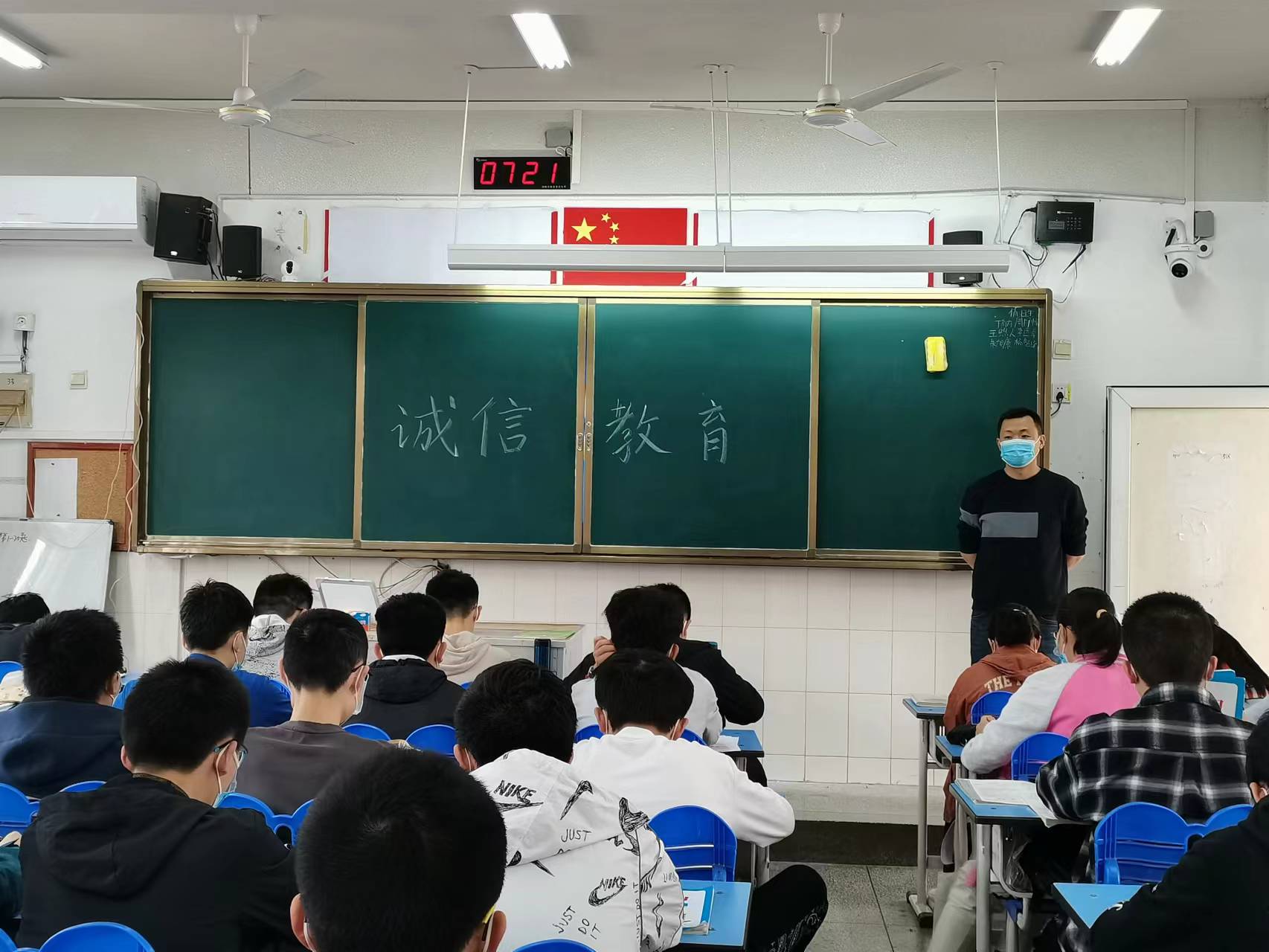 微信图片_20220422130304.jpg 微信图片_20220422130304.jpg